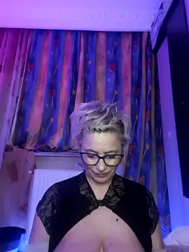 BellaBellaHot Chat XXX live