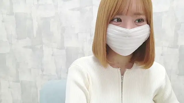 LOVE_MOMO_LOVE Webcam-Show