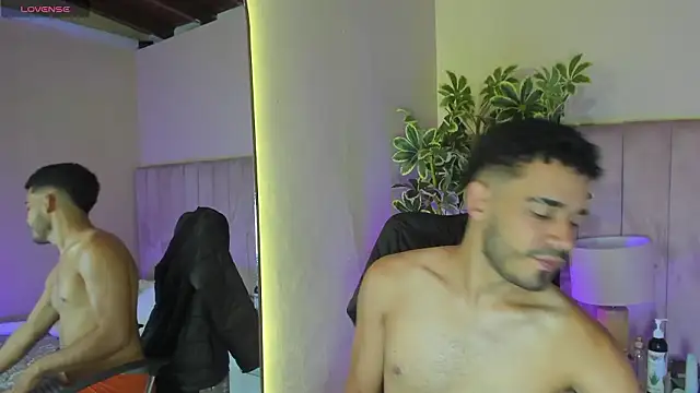 aries_unbound's Webcam Show