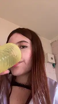 Eimyaniston_cute Adlı Modelin Canlı XXX Sohbeti