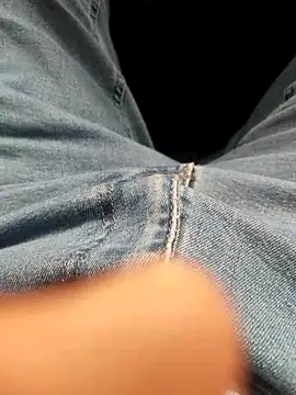 Keremdemirbay3 网络视讯表演