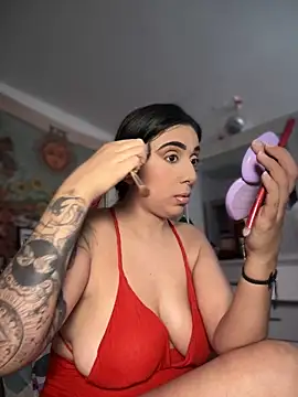 kiaraglam2 Show Webcam