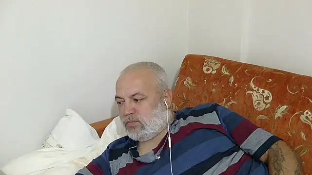 husoizmir Adlı Modelin Canlı XXX Sohbeti