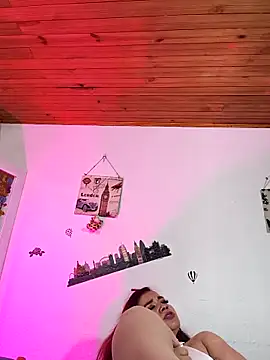 keila_j webkamerás műsora