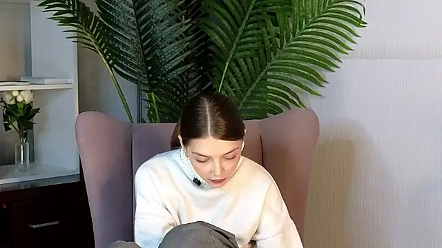 XXX chat uživo modela ChantayOline