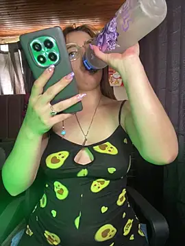 Chatroom XXX en direct de CoraVibes