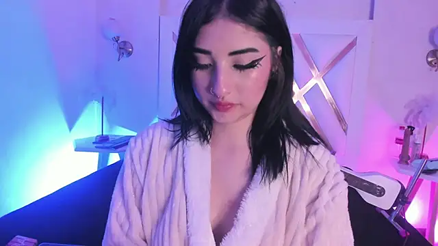 Онлайн чат XXX KattEngel