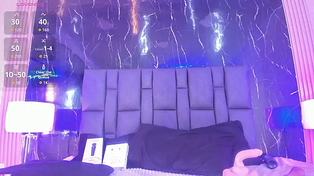 BustyGlow Live XXX Chat