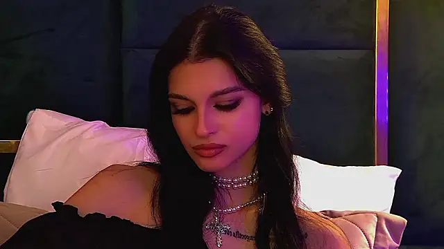 BeverlyMost Chat XXX in diretta