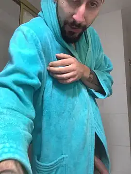 robeertiito Adlı Modelin Canlı XXX Sohbeti