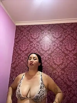 Chat XXX en directo de juliana_diaz