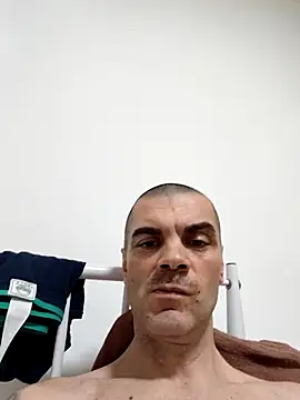 Chat XXX ao vivo de DOMINATOR_SIR-MASTER