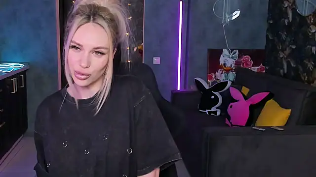 Chatroom XXX en direct de Blckmirrorr