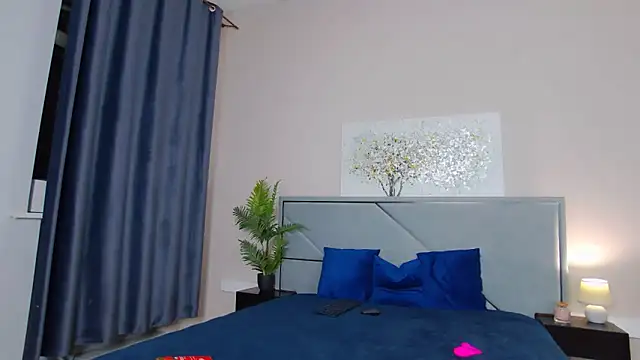 NicoleRosss 现场XXX聊天