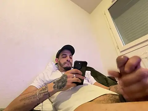 Rebeu313 – Naživo XXX chat