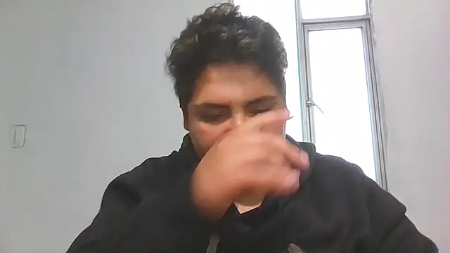 Chatroom XXX en direct de Hailey_Curvy