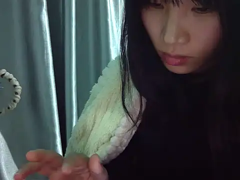 Živý XXX chat Ly-ny