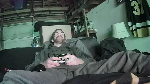 Tiggitytomociti 现场XXX聊天