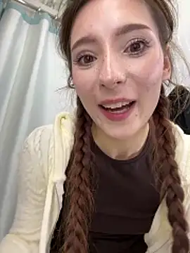 แชท XXX สดของ LilluKatten