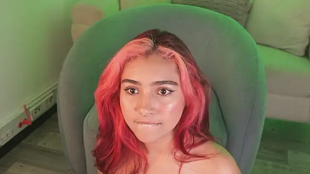 Chatroom XXX en direct de Dakota_velvet_