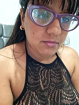 แชท XXX สดของ ZaidaWet