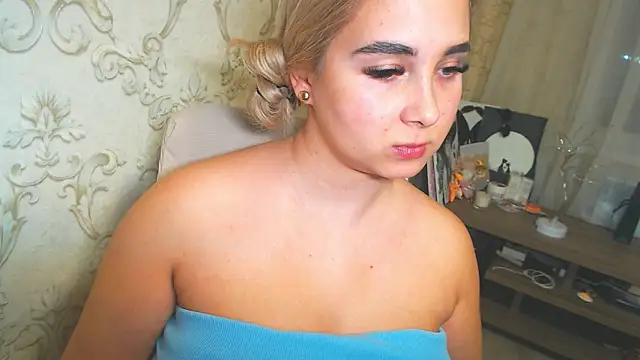 DolphinDreams: онлайн-секс-чат