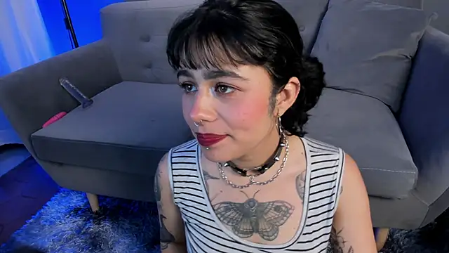 flower_smith_ Adlı Modelin Canlı XXX Sohbeti