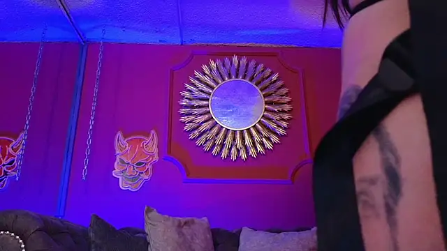 Julieta_RussellのライブXXXチャット