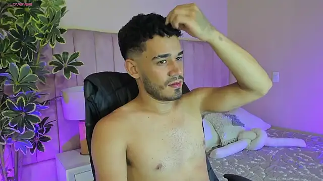 aries_unbound Live XXX Chat