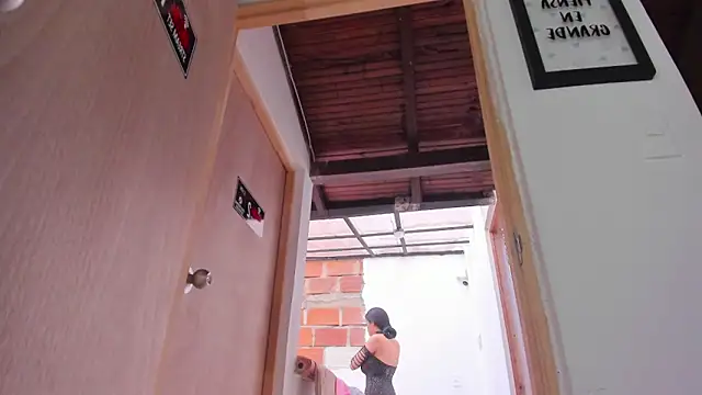 KristalFoxx's Live XXX Chat