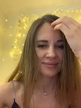 LucieMack's Live XXX Chat