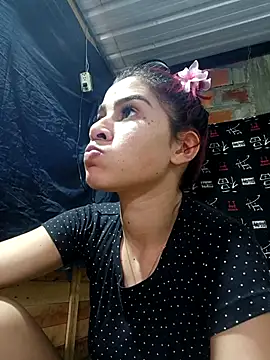 Zoe_axxellll Adlı Modelin Canlı XXX Sohbeti