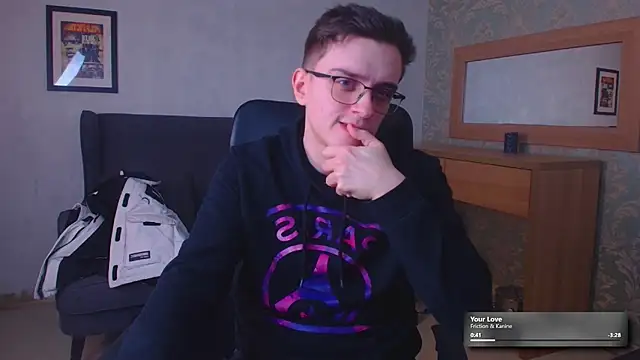 FelixStarkk Live XXX Chat