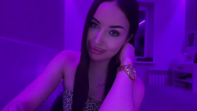 Онлайн чат XXX QueenGelik