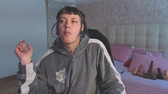 _sharlotte777 现场XXX聊天