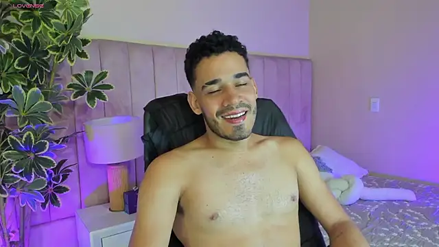 aries_unbound Chat XXX live