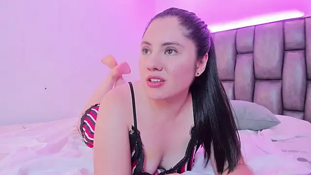 Alicee_Broownn élő XXX-chatje