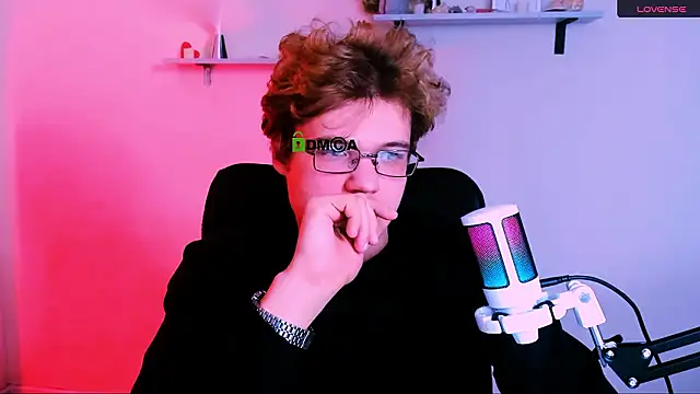 Chatroom XXX en direct de lucas_long_