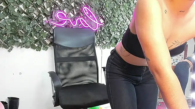 DestinyHills 라이브 XXX 채팅