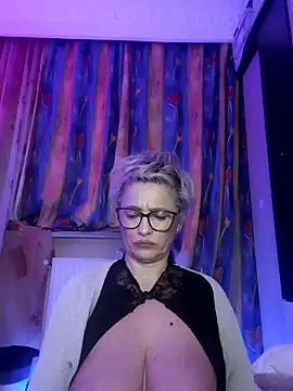 BellaBellaHot Chat XXX in diretta