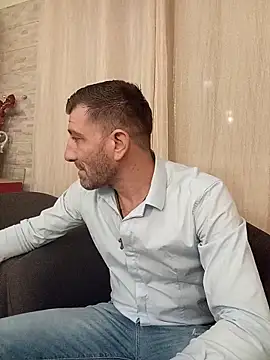 دردشة Alexdaniel89 الجنسية المباشرة