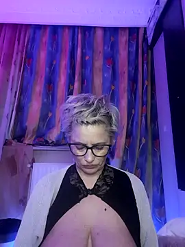 Chat XXX Live BellaBellaHot