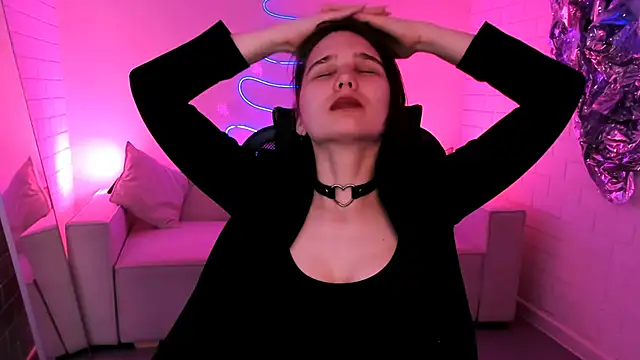 Chat +18 de TessaMill ao vivo