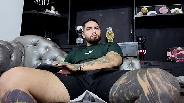 Chatroom XXX en direct de matteosantos