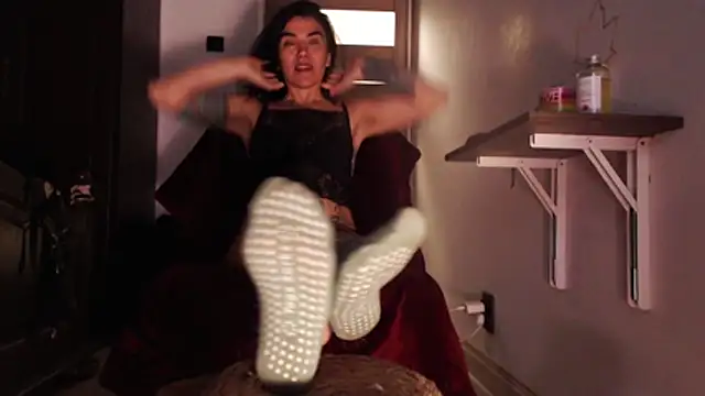 Goddess_Inanna Adlı Modelin Canlı XXX Sohbeti