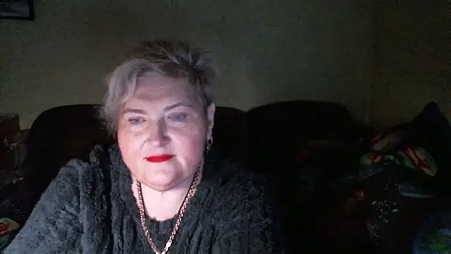 Lana555 即時 XXX 聊天