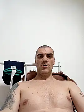 DOMINATOR_SIR-MASTER – Naživo XXX chat