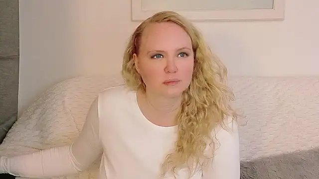 Sarah4you 即時 XXX 聊天