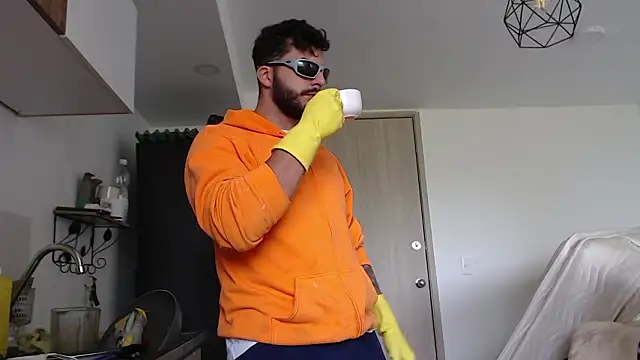 thomas_gun Live XXX-chat