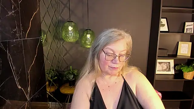 NataliMellow 即時 XXX 聊天